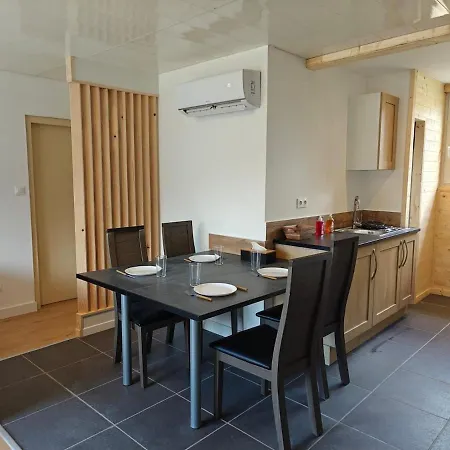 Balneo Vue Sur Cascade Apartment